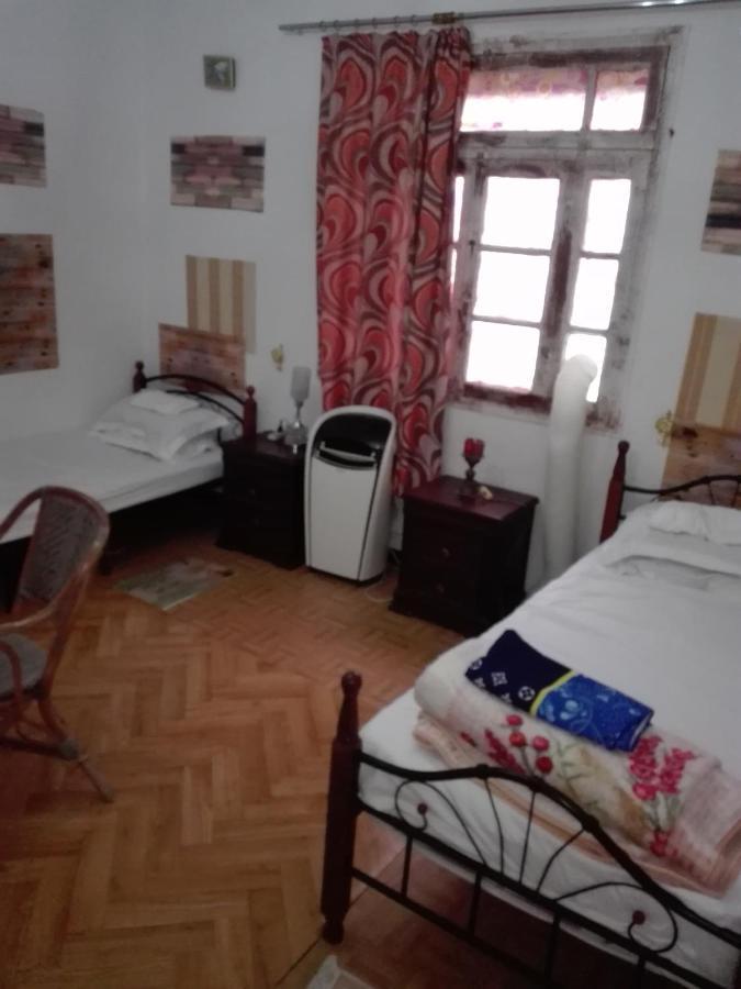 Vip Respectious Family Rooms El Biar Algier Exterior foto